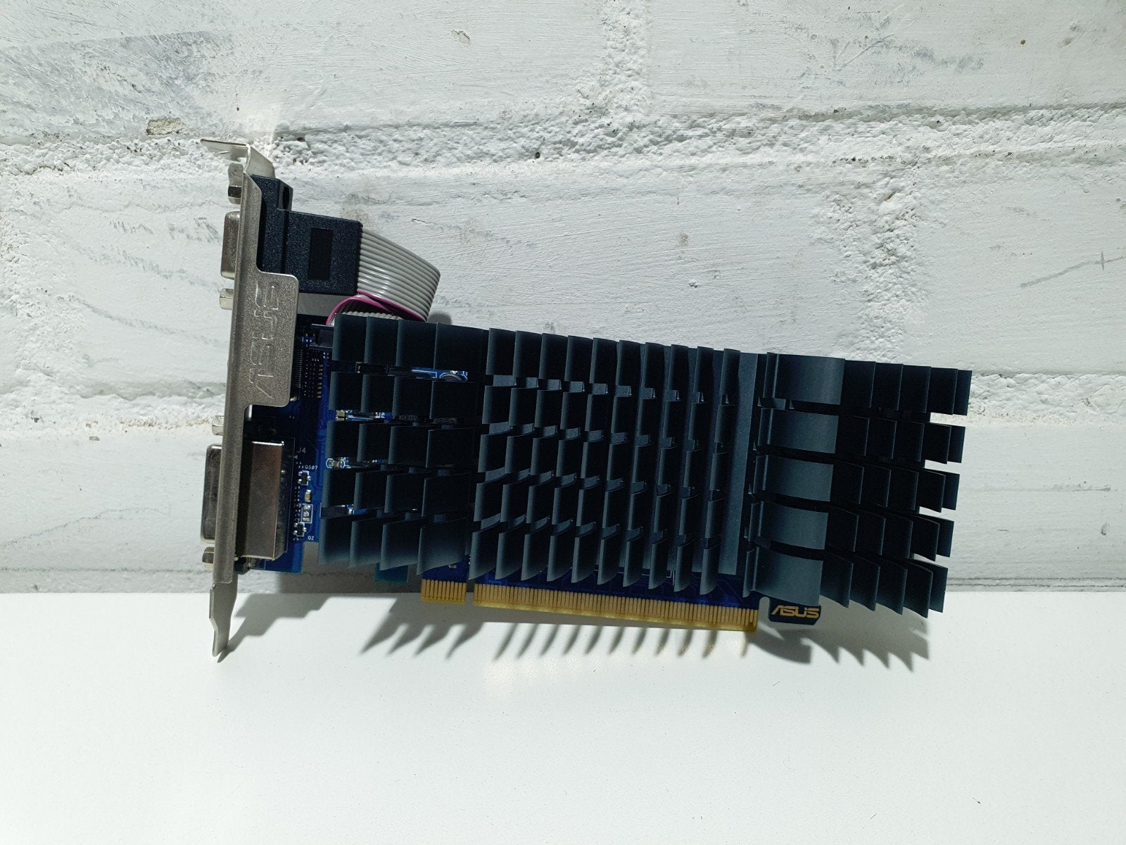 ASUS GeForce GT 730 2GB GDDR5 Silent VGA HDMI DVI, Computers en Software, Videokaarten, PCI-Express 2, ., HDMI, Ophalen of Verzenden