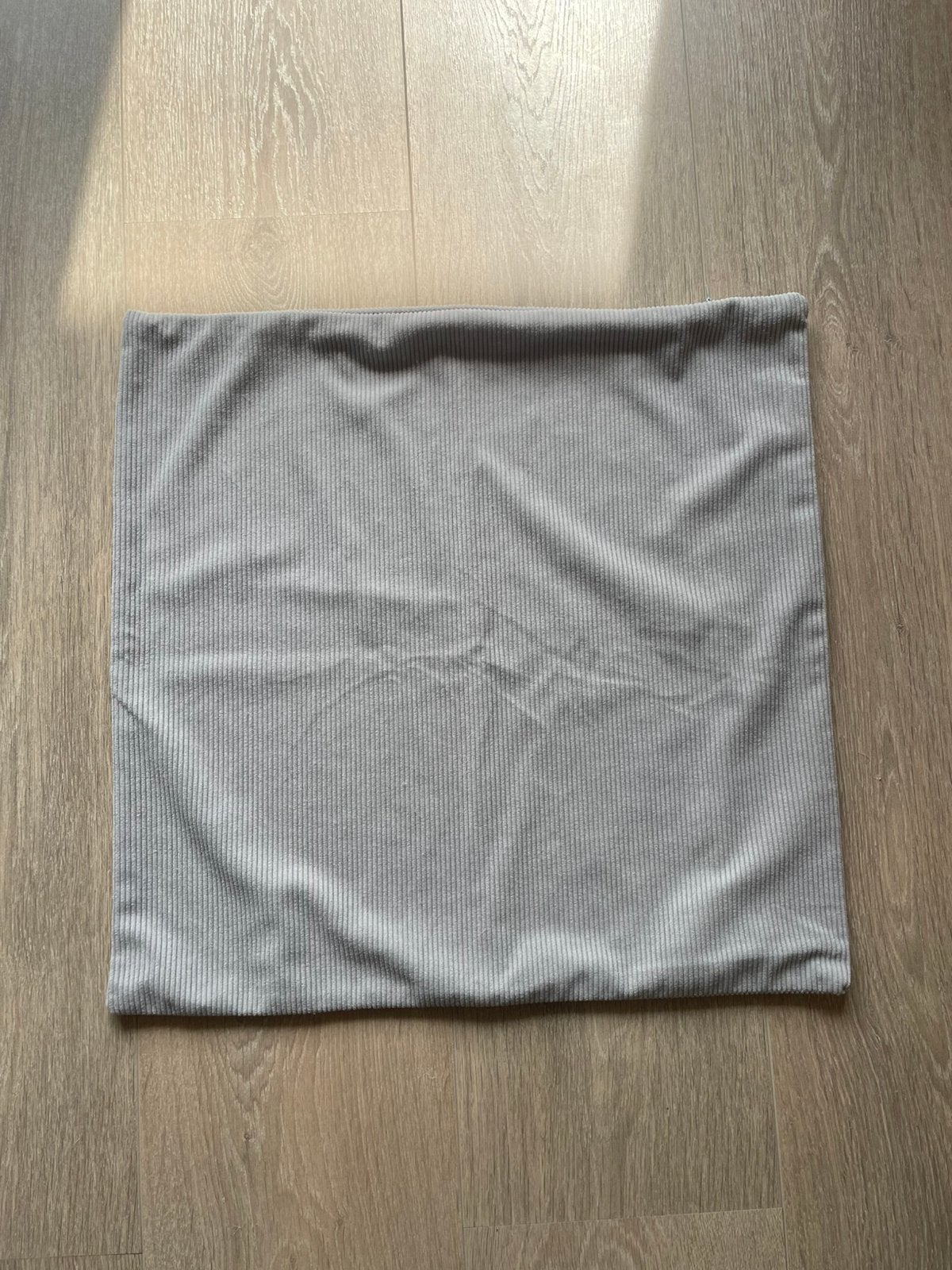 Kussensloop corduroy, Ophalen of Verzenden, Zo goed als nieuw, Grijs, Vierkant