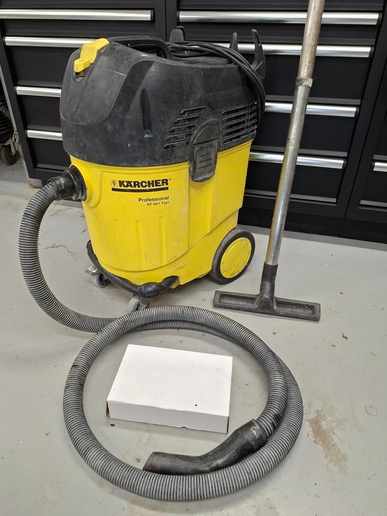 Nette Karcher professionele nat/droog stofzuiger, Ophalen of Verzenden, Zo goed als nieuw, Waterstofzuiger