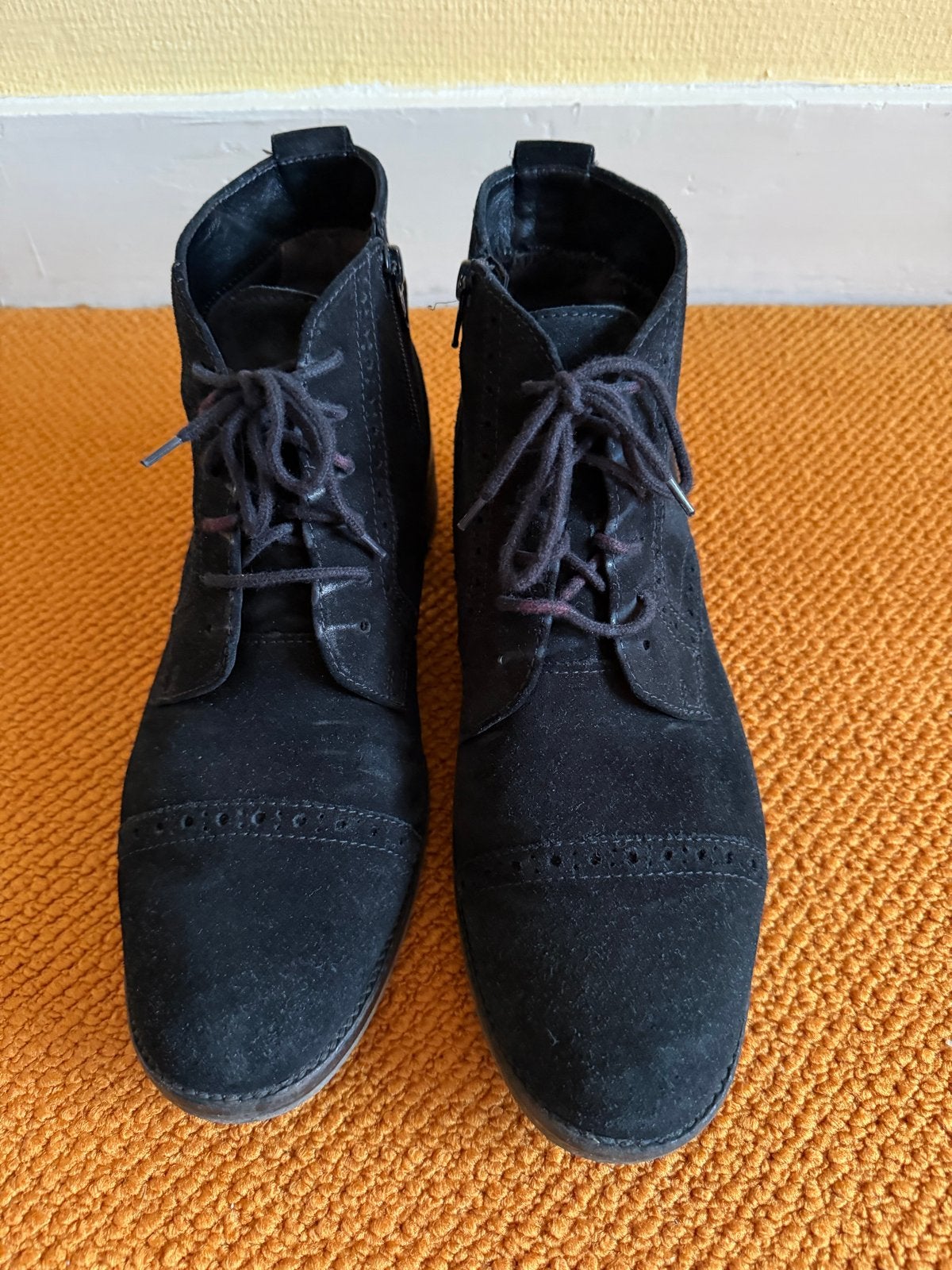 Gabor halfhoge veterschoenen zwart suède, maat 9,5, Kleding | Dames, Ophalen of Verzenden, Gedragen, Zwart