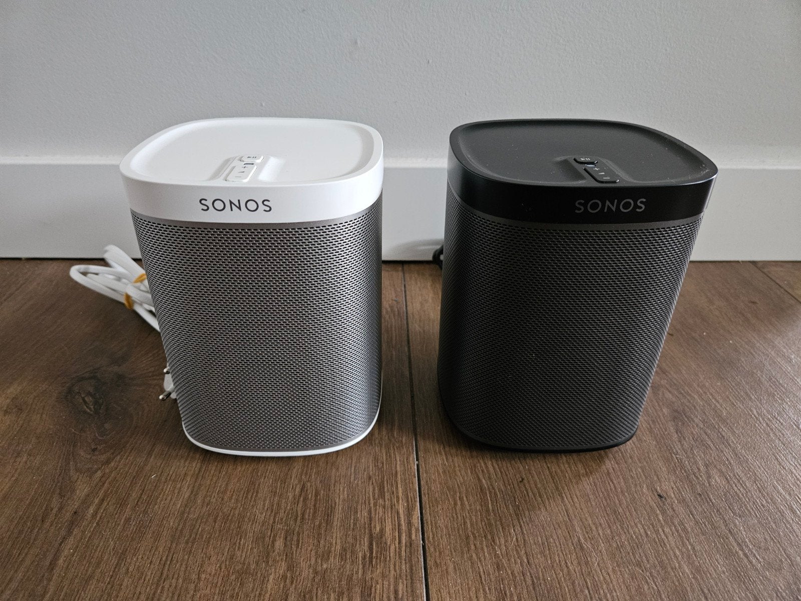 Sonos Play 1 wit en zwart. Als set of per stuk, Audio, Tv en Foto, Ophalen of Verzenden, Zo goed als nieuw, Minder dan 60 watt