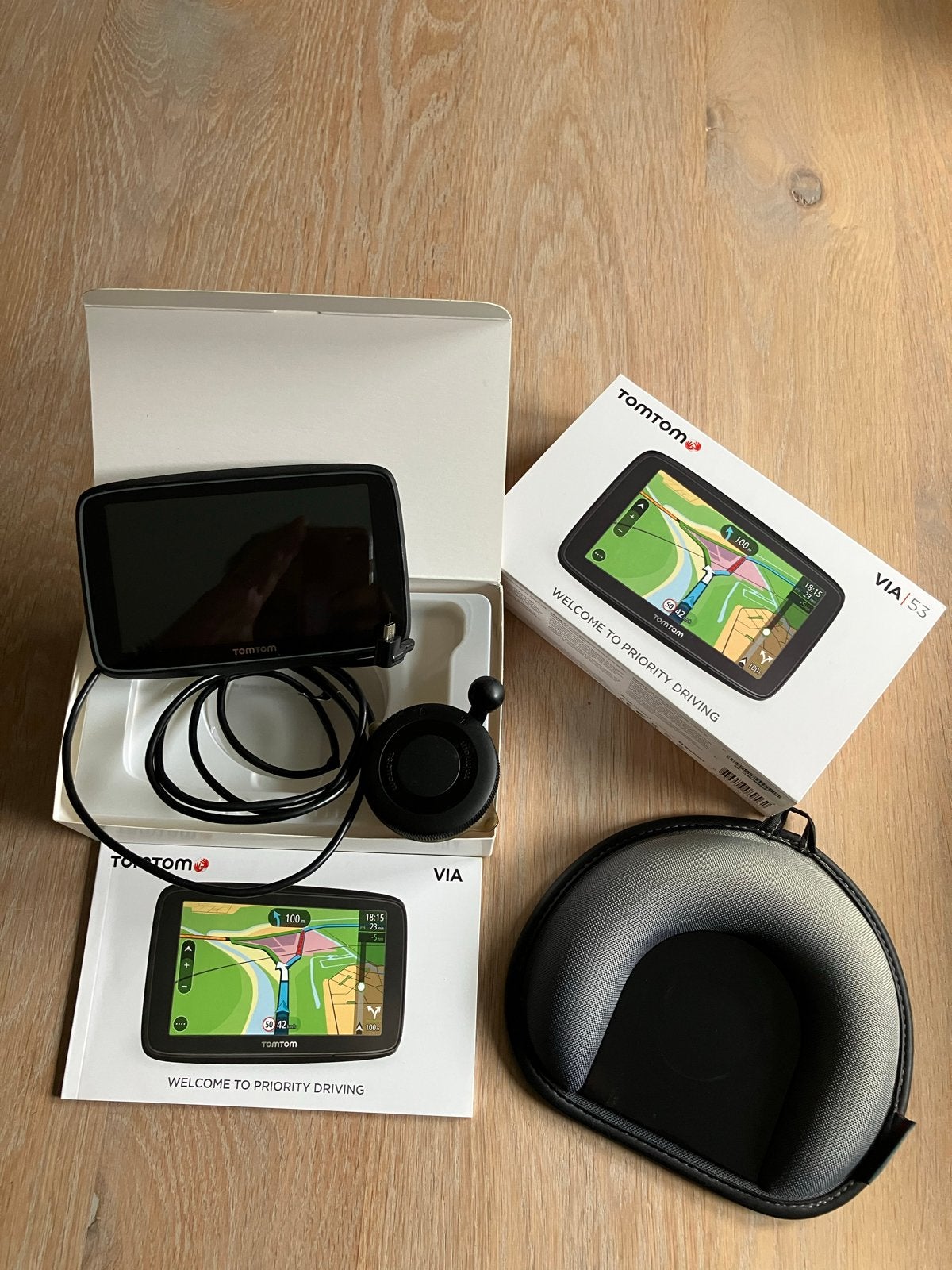 TomTom VIA 53 Navigatiesysteem met ingebouwde wifi, Ophalen of Verzenden, Gebruikt