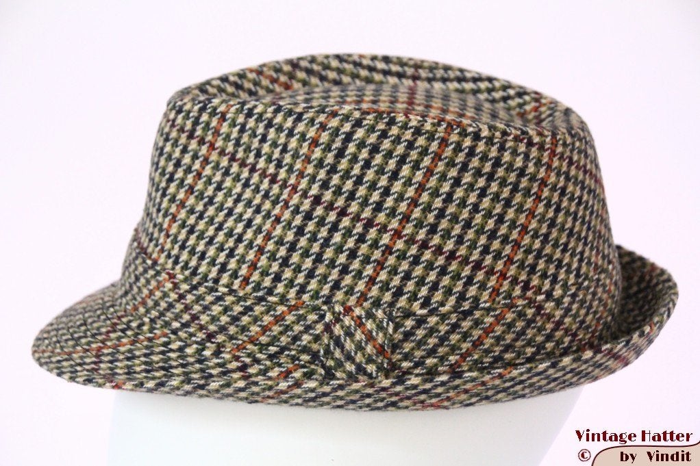 Gleufhoed Trilby Hawkins tweed-stijl groen bruin mt 57 NIEUW, Hoed, Nieuw, Ophalen of Verzenden, 57 cm (M, 7⅛ inch) of minder