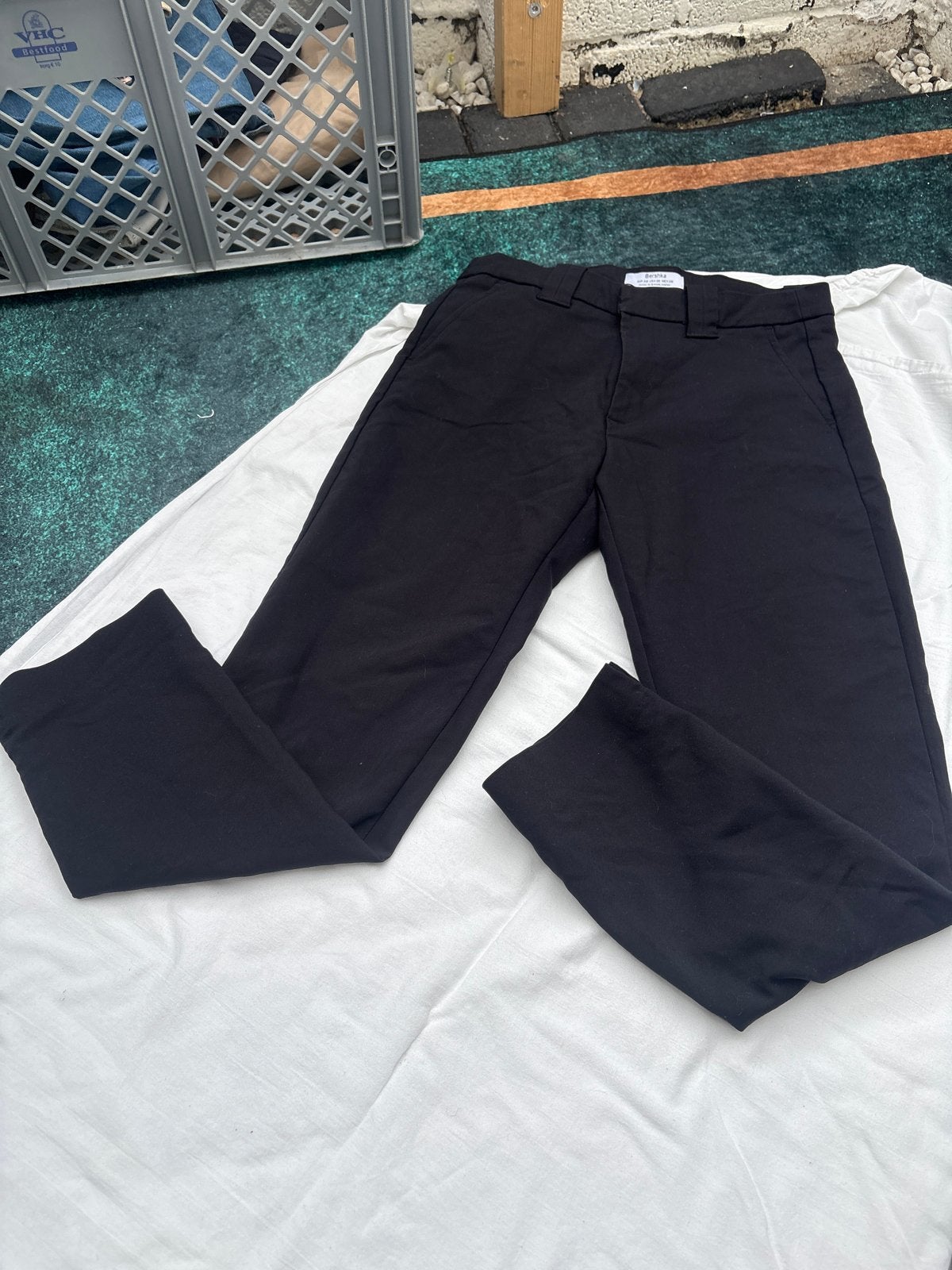 Bershka zwarte broek - Maat 38, Maat 38/40 (M), Zwart, Ophalen of Verzenden, Zo goed als nieuw
