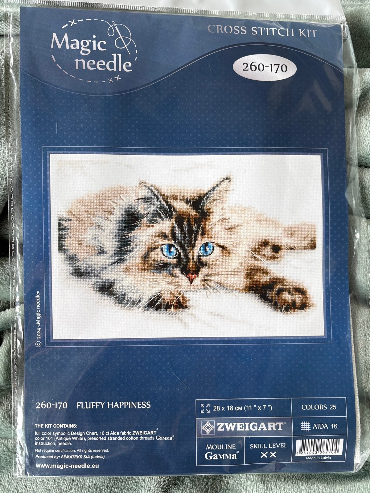 Borduurpakket magic needle 260-170 fluffy happiness, Ophalen of Verzenden, Nieuw, Handborduren, Borduurpakket