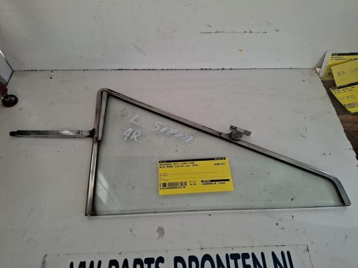 Driehoeks Ruit links-voor van een Alfa Romeo Giulia, Gebruikt, -, Verzenden, -