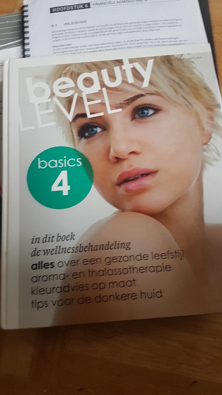 Beauty Level Basics 4 & 5 Katern - Wellness & Ondernemen, Ophalen, Beta, Gelezen, MBO