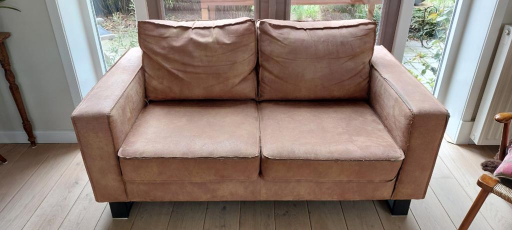 Comfortabele tweezitsbank van zacht leer, Huis en Inrichting, 150 tot 200 cm, Tweepersoons, 75 tot 100 cm, Ophalen of Verzenden