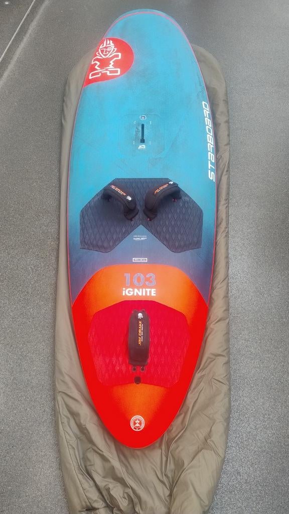 Starboard Igniti 103l Freestyle (model 2025), Ophalen of Verzenden, Zo goed als nieuw, Plank, Minder dan 5 m²