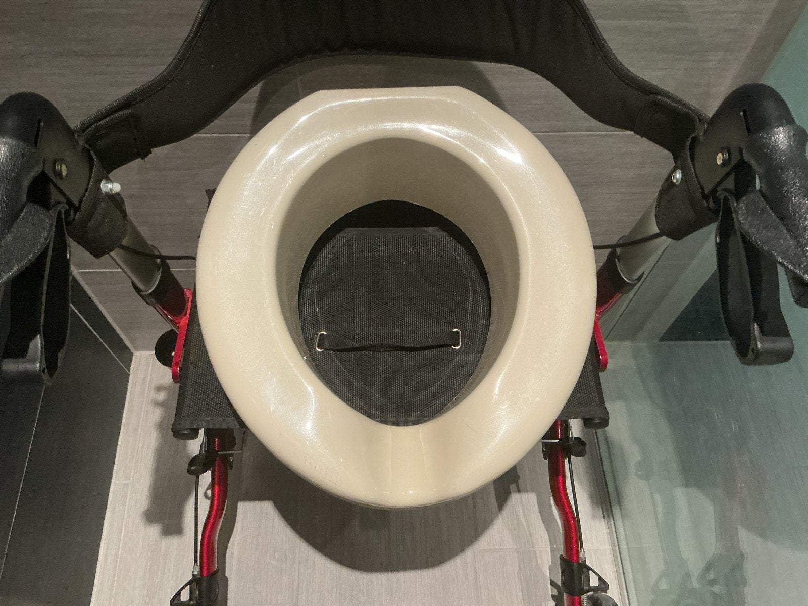 Wc verhoger, Ophalen