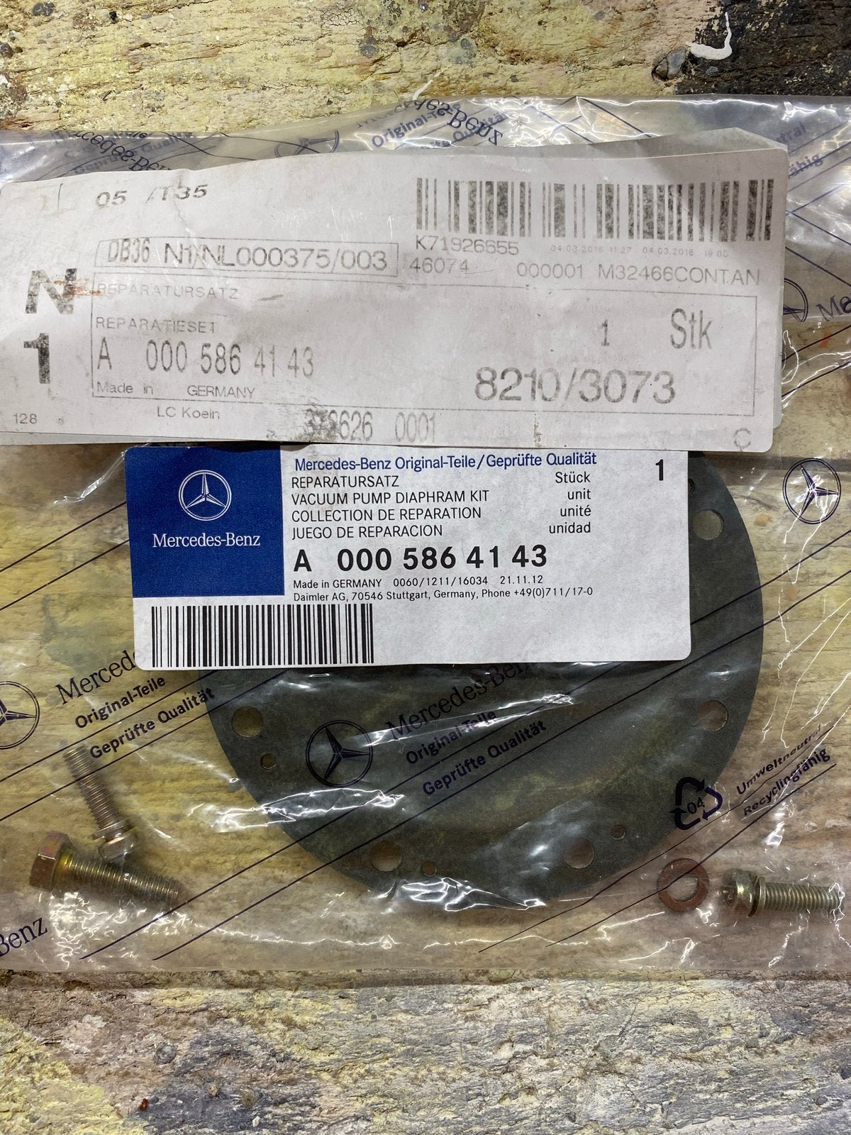 Membraan vacuüm pomp Mercedes W115, Ophalen of Verzenden