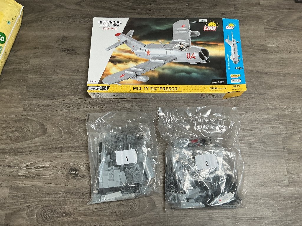 Nieuw: Cobi 5823 MIG-17 nato code ‘Fresco’ 1:32, Ophalen of Verzenden, Nieuw