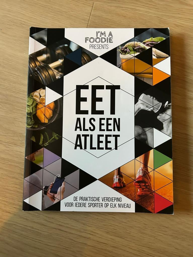 Eet als een Atleet, Boeken, Gelezen, Dieet en Voeding, Sarai Pannekoek en Titia van der Stelt, Ophalen of Verzenden