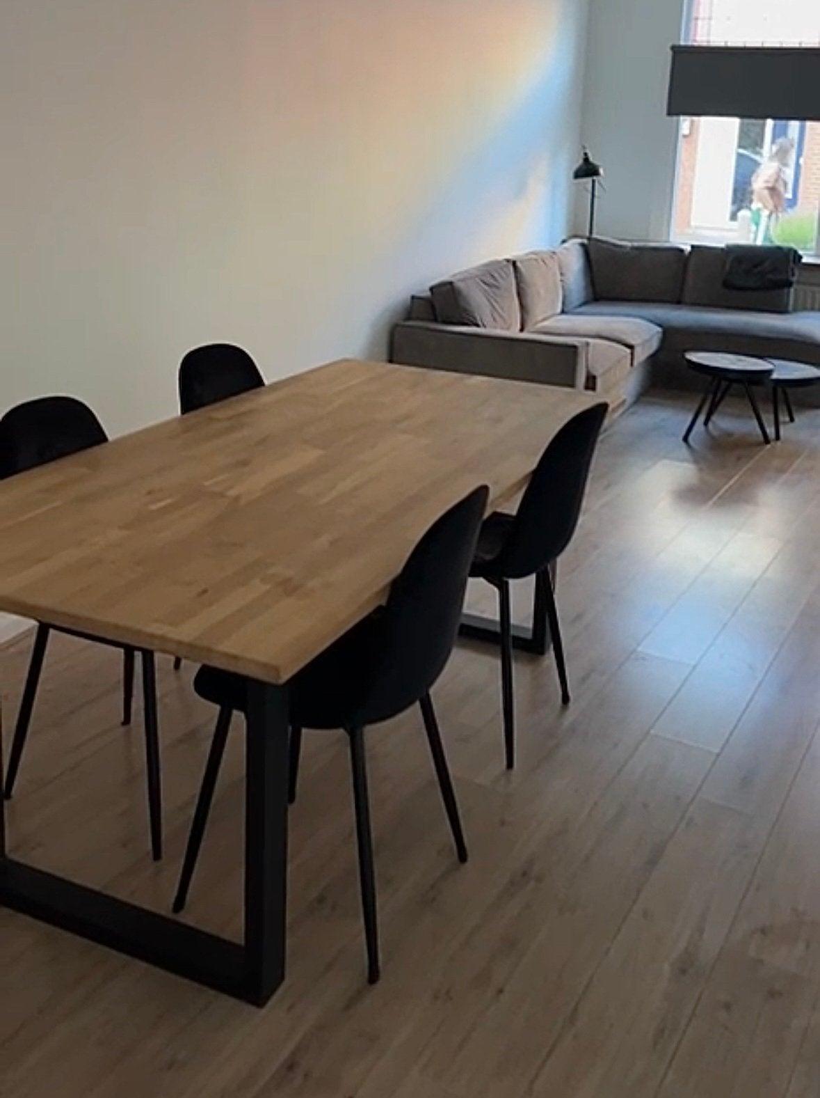 Grote houten eettafel, Ophalen, 100 tot 150 cm, Zo goed als nieuw, Vijf personen of meer