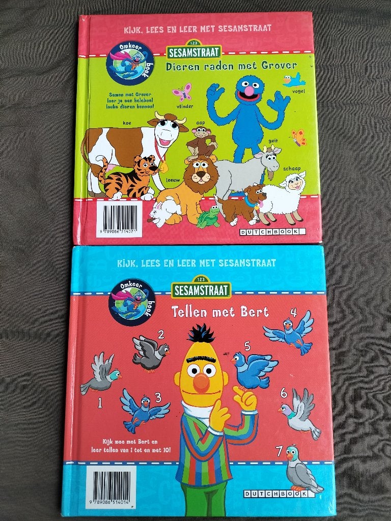 Kijk, lees en leer met Sesamstraat - 2 omkeerboekjes, Boeken, Ophalen of Verzenden, Zo goed als nieuw, Sesamstraat