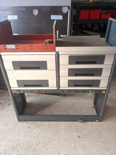 BOTT (1190) L103 B43 H111 €449, Auto diversen, Auto-accessoires, Ophalen, Zo goed als nieuw, Info@laaiin.nl, Laaiin