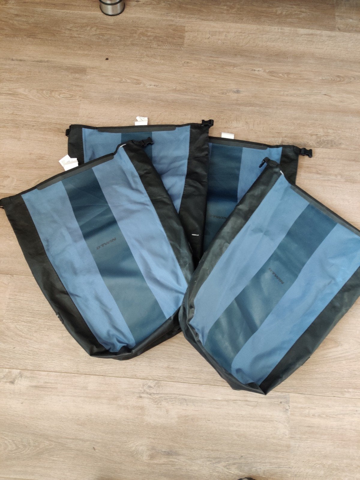 Btwin 20 liter fietstassen (4 stuks), Fietsen en Brommers, Fietsaccessoires | Fietstassen, Ophalen of Verzenden