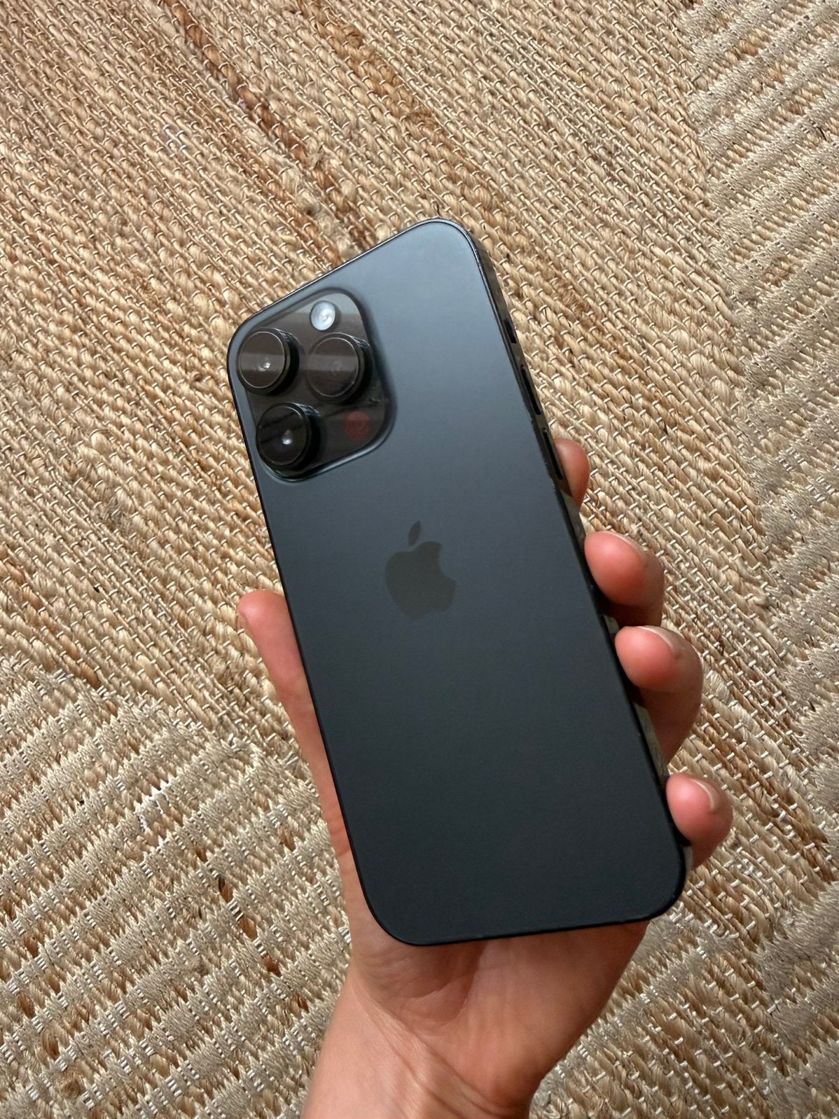 Iphone 14pro 265GB met nieuwe oordopjes topconditie, IPhone 14 Pro, Zwart, Zo goed als nieuw, Ophalen
