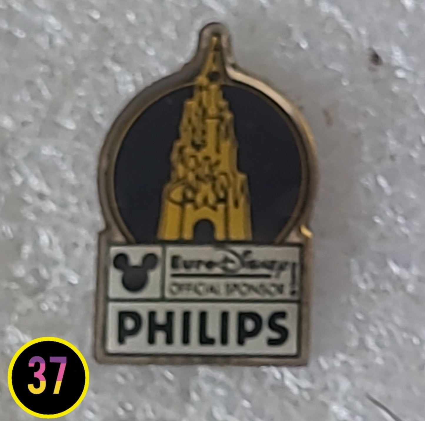 Vintage Euro Disney Philips Pin - Kasteel en Mickey, Verzenden, Gebruikt, Figuurtje, Speldje of Pin