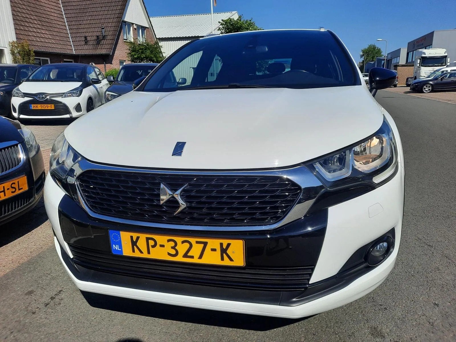 Citroen DS4 CROSSBACK 1.2 CLIMA/CRUISE/TREKHAAK/17INCH!, Auto's, Stof, Gebruikt, 1199 cc, Wit