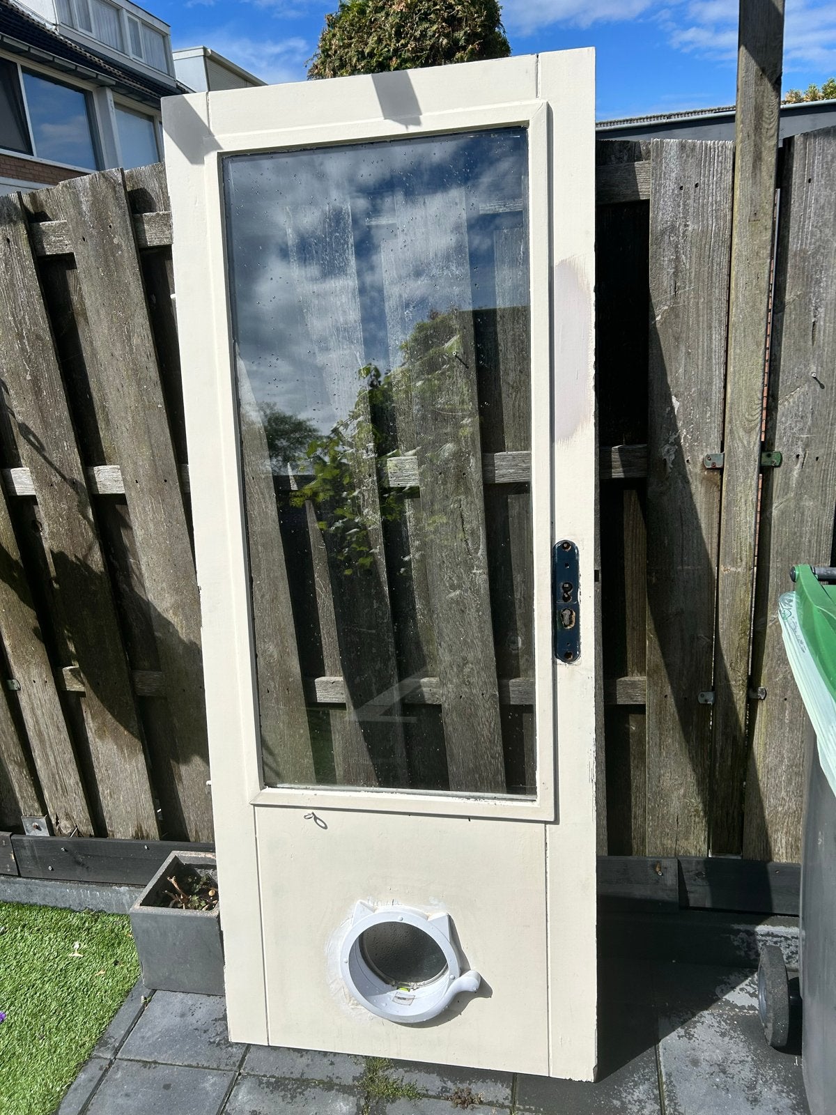 Achterdeur met glas en kattenluik - 2010x830 cm, Doe-het-zelf en Verbouw, Deuren en Horren, Gebruikt, Buitendeur, 200 tot 215 cm