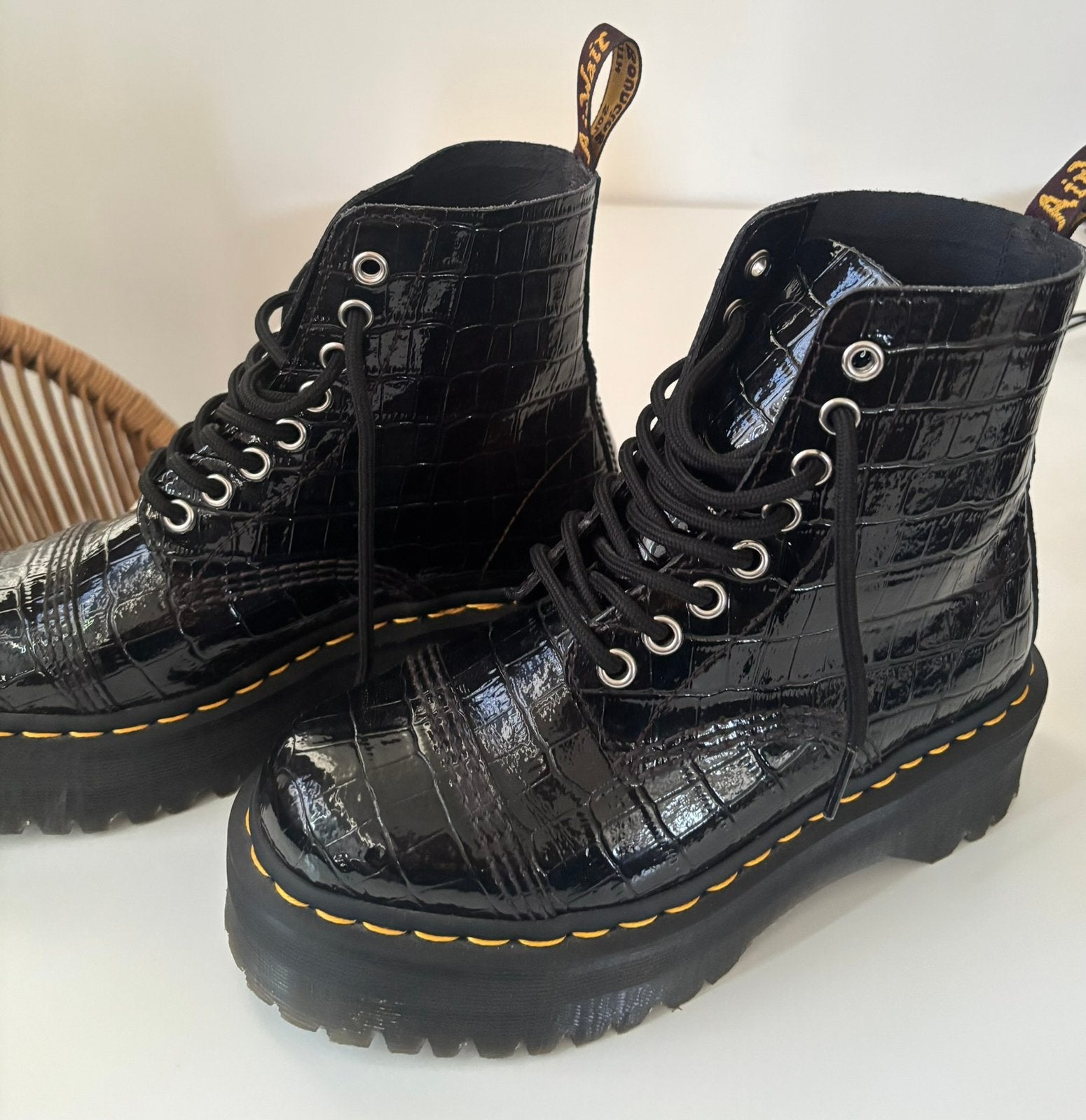 Dr. Martens, Kleding | Dames, Schoenen, Ophalen of Verzenden, Zo goed als nieuw, Zwart