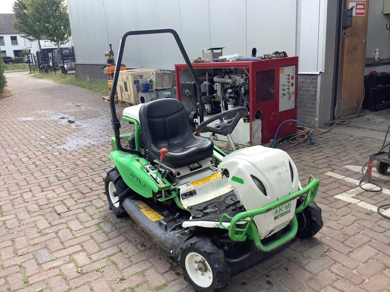 2022 etesia Attila 95 Zitmaaier, Maaier