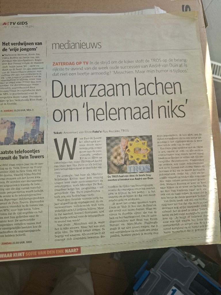 Krantenartikel Andre van duin, Ophalen of Verzenden, 1980 tot heden, Nederland, Knipsel(s)
