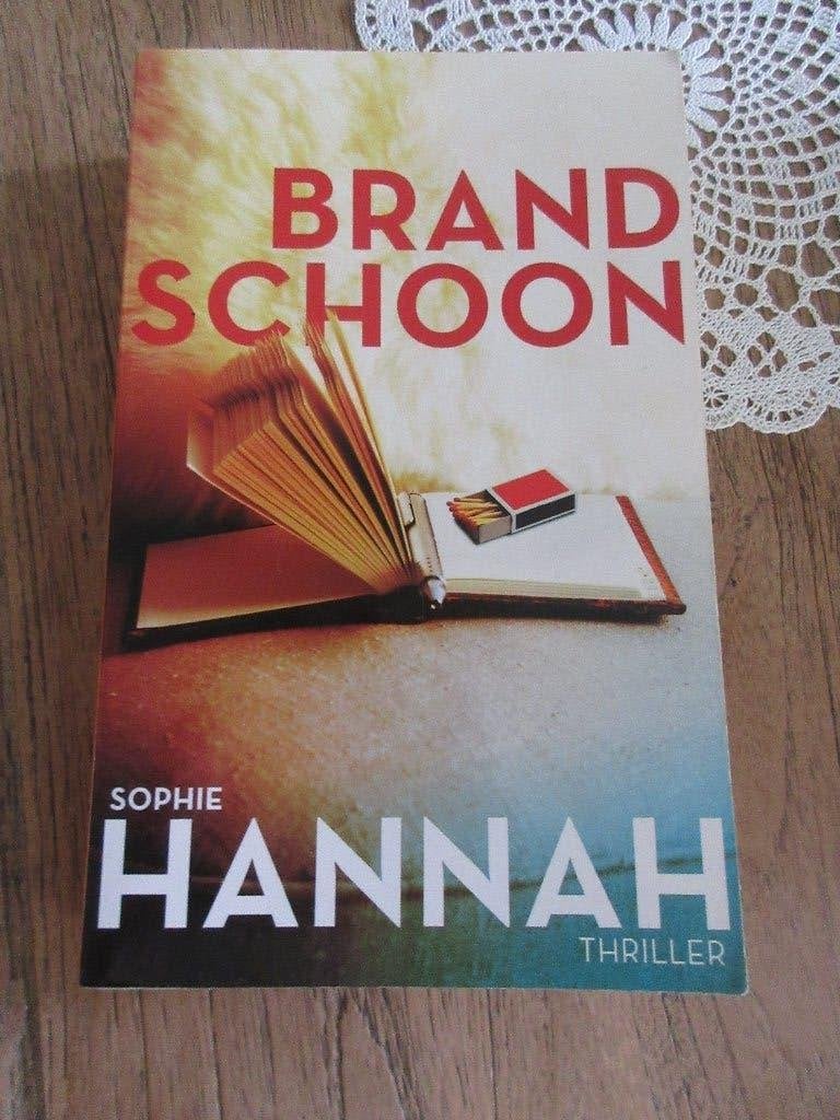Brand schoon. Sophie Hannah, Ophalen of Verzenden, Gelezen, Sophie Hannah