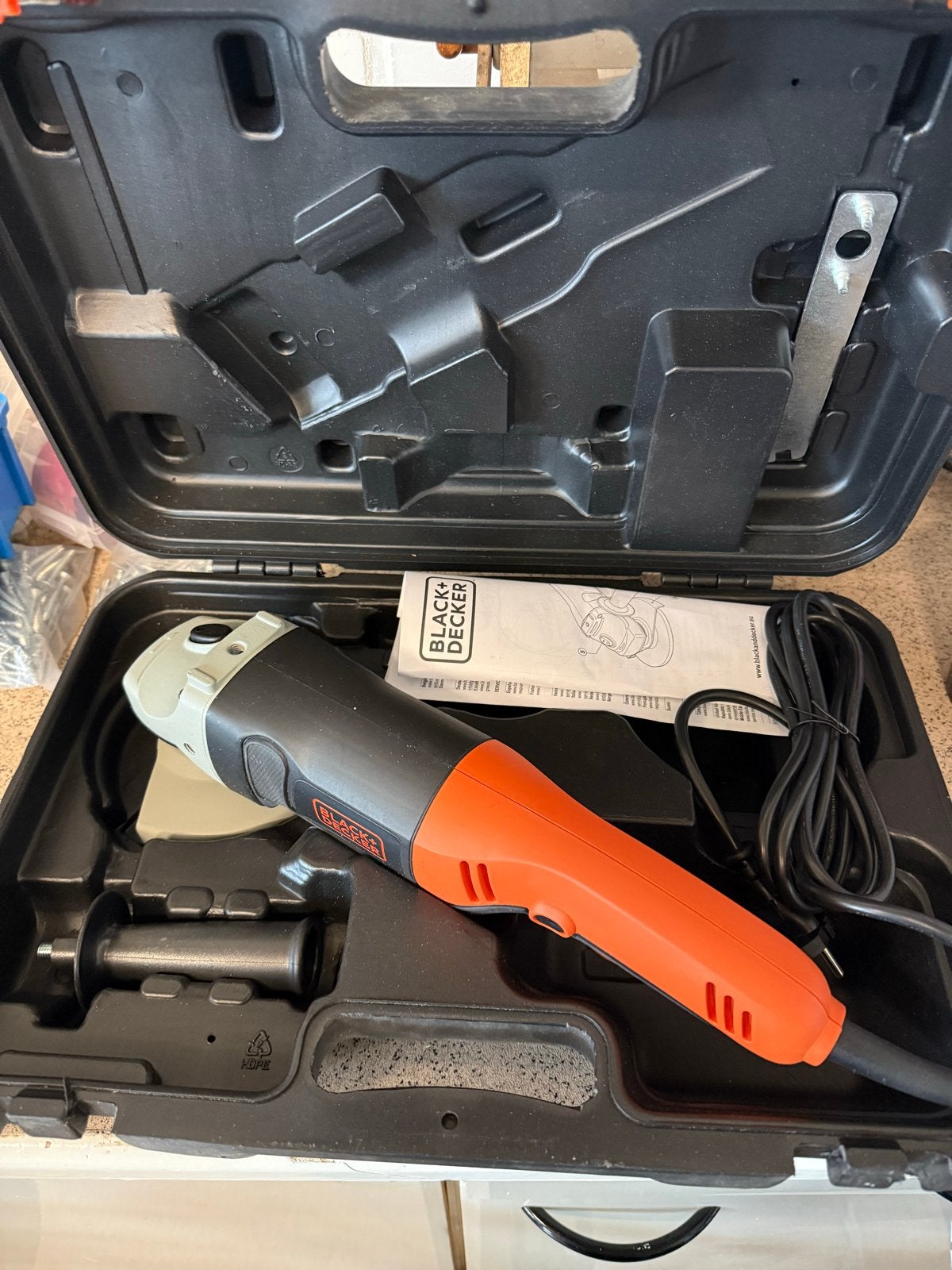 Black+Decker KG1202 Haakse Slijpmachine 1200W, Doe-het-zelf en Verbouw, Ophalen, Zo goed als nieuw, 1000 watt of meer, Haakse handslijpmachine