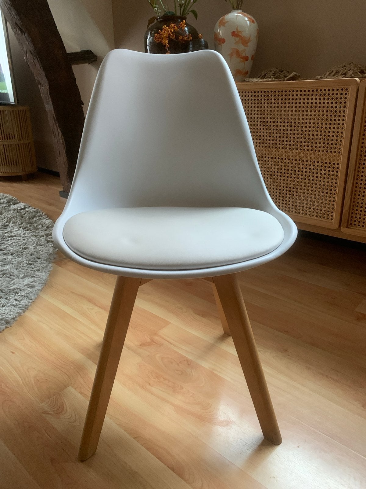 Japandi witte stoel met houten poten 6 stuks., Ophalen, Gebruikt, Wit, Eén
