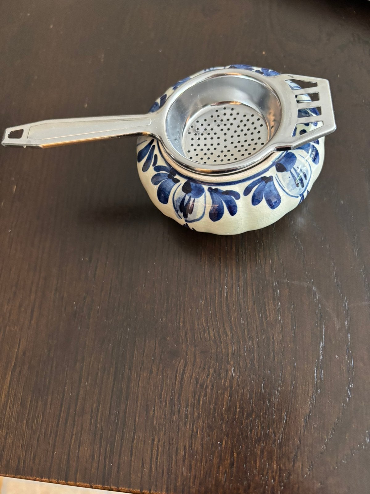 Delfs blauw theezeefje op lekbakje, Ophalen of Verzenden