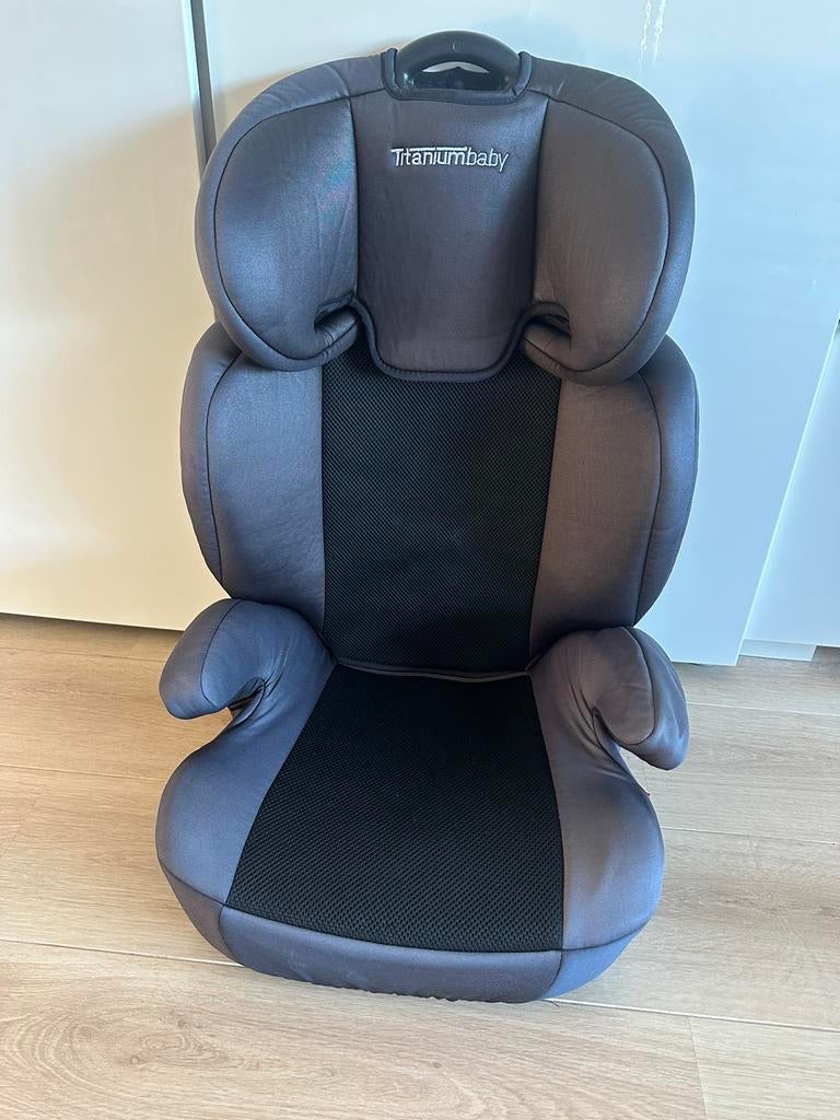 Autostoel Titanium Baby Vidar Groep 2-3, Kinderen en Baby's, Autostoeltjes, Zo goed als nieuw, Overige merken, 15 t/m 36 kg, Autogordel