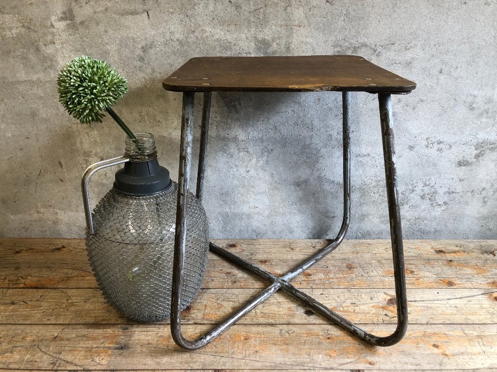 salontafeltje | stoere kruk | hip krukje | nachtkastje, Overige houtsoorten, Minder dan 50 cm, Gebruikt, Minder dan 50 cm