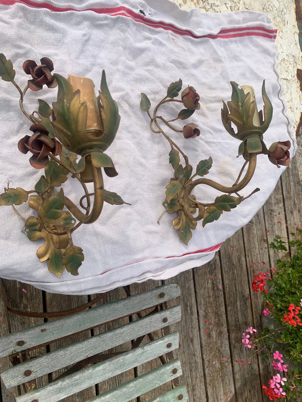 Fraaie vintage ijzeren franse rozen wandlampjes, Ophalen of Verzenden