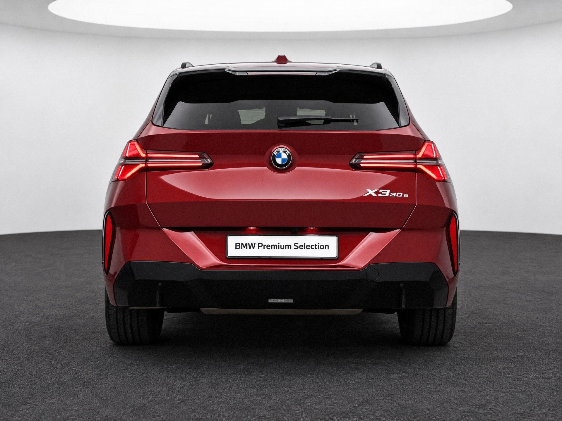 BMW X3 30e xDrive M Sport Automaat / Trekhaak / Panoramadak, Gebruikt, 4 cilinders, Bedrijf, Vierwielaandrijving
