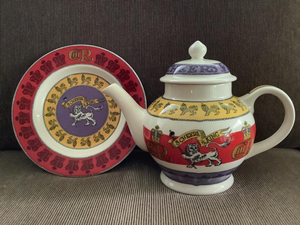 Emma Bridgewater- servies- CORONATION👑 Teapot+Plate- Nieuw!, Ophalen of Verzenden