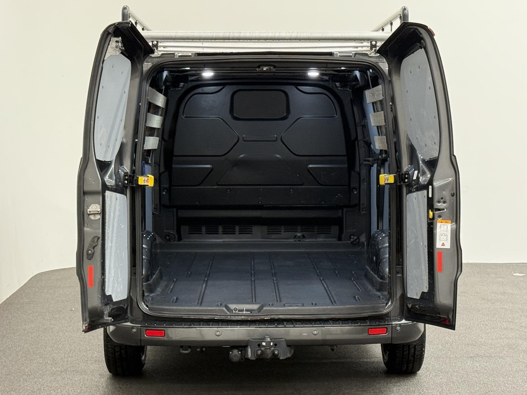 Ford Transit Custom 320 2.0 TDCI L2H1 Sport 170PK Automaat A, Euro 6, 4 cilinders, Leder en Stof, Bedrijf