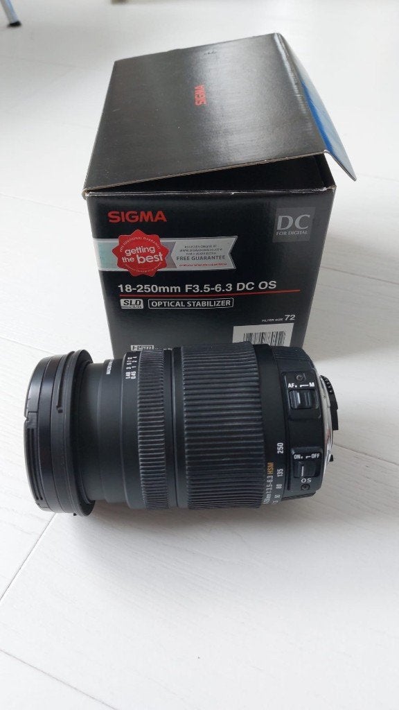 Sigma 18-250mm f/3.5-6.3 DC OS voor Nikon | zoom stroef, Gebruikt, Sigma, Nikon F-mount, Macrofunctie