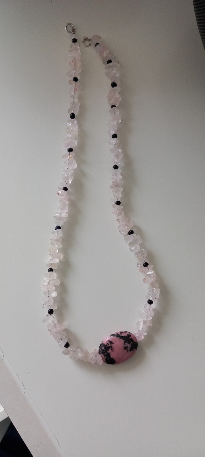 Ketting van edelstenen kralen van rhodoniet en rozenkwarts, Ophalen of Verzenden
