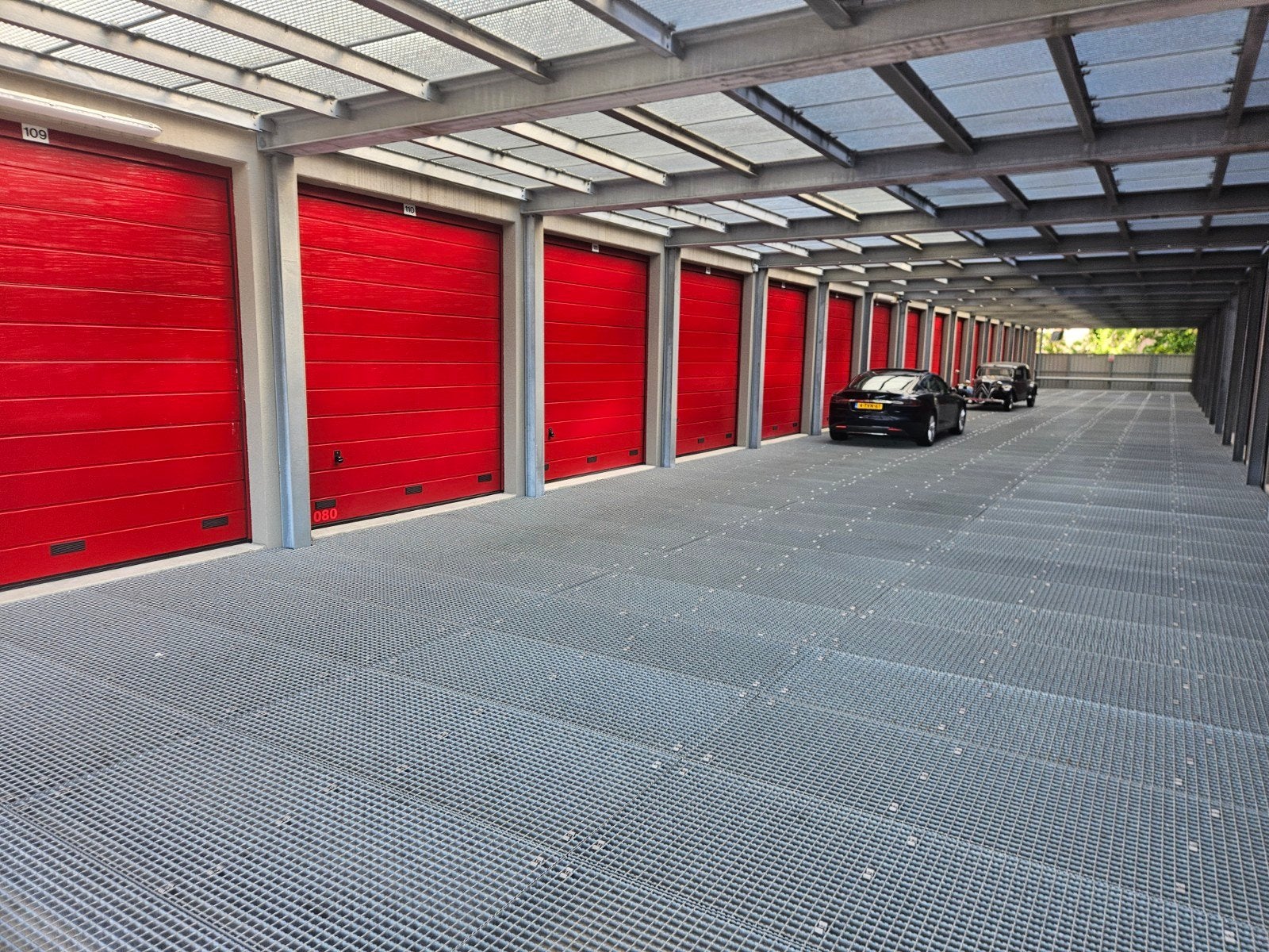 Royale garage, opslag, werkplaats te koop: 30 m2