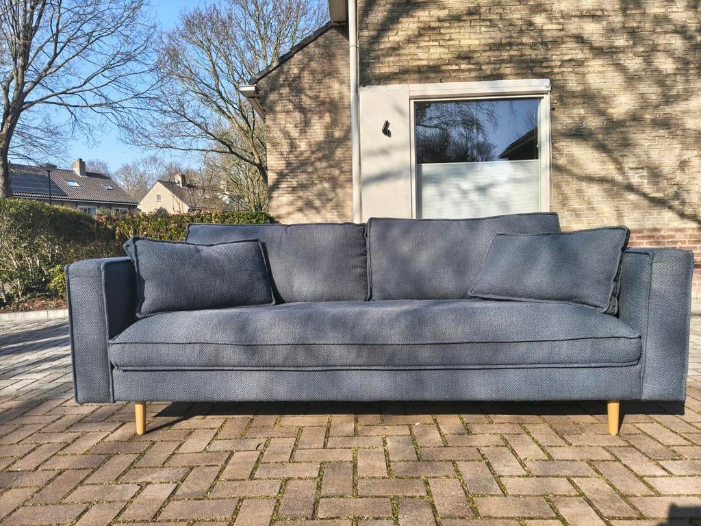 Comfortabele 3-zitsbank in moderne stijl, Huis en Inrichting, Banken | Bankstellen, Ophalen, Gebruikt, Driepersoons, 75 tot 100 cm