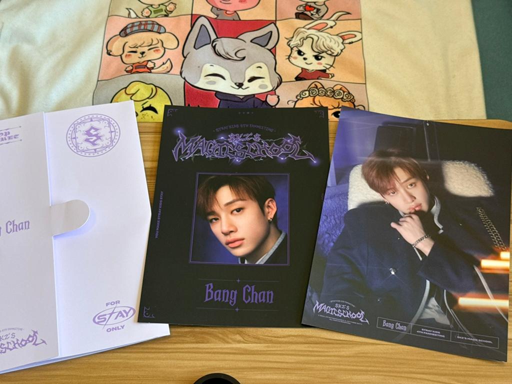Stray Kids Bang Chan magic school merch, Ophalen of Verzenden, Zo goed als nieuw, Foto of Kaart