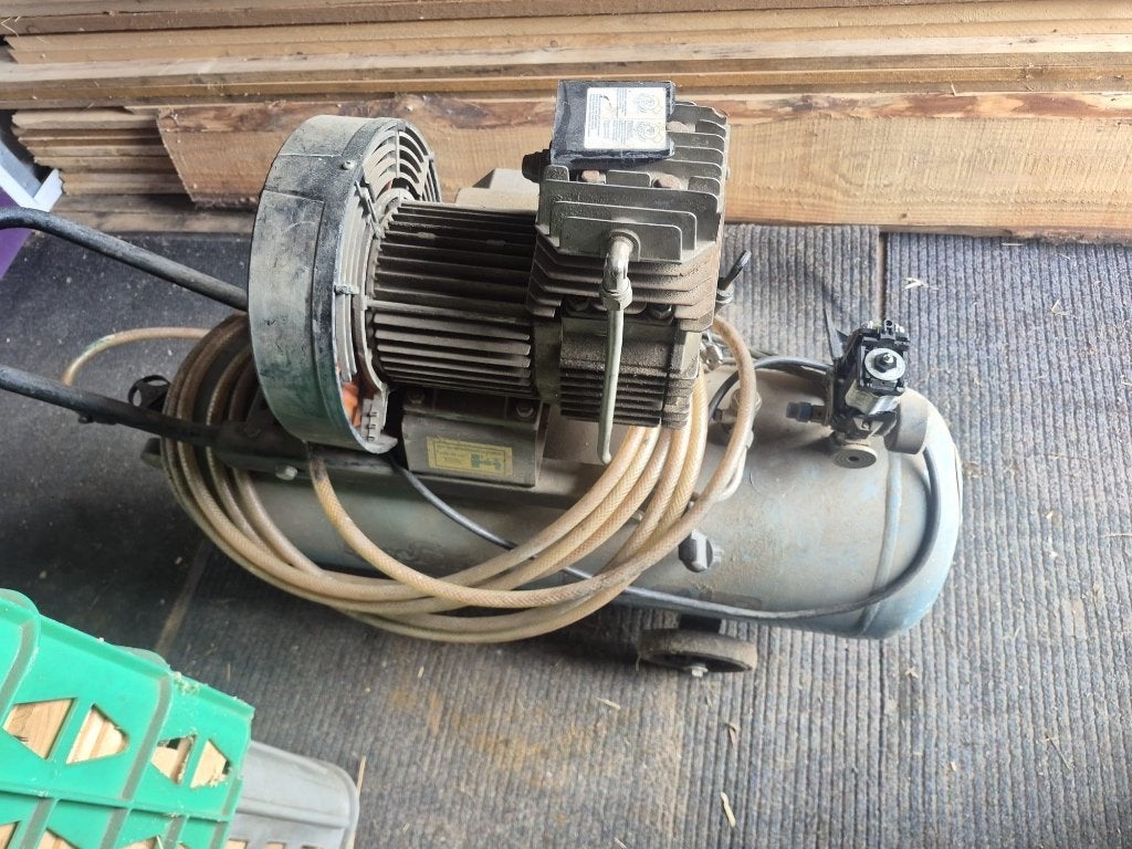 compressor, 25 tot 100 liter, Ophalen, Gebruikt, Minder dan 200 liter/min