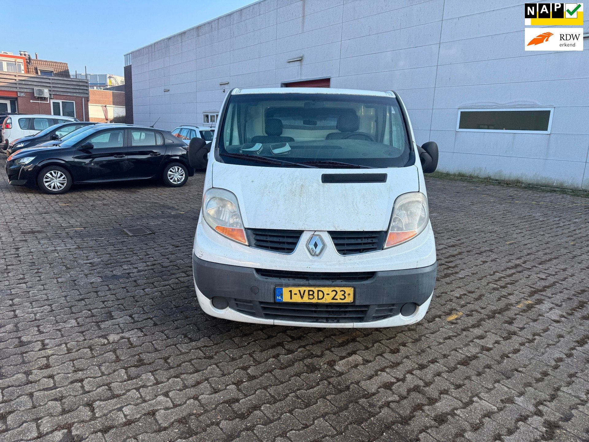 Renault Trafic 2.5 dCi T29 L2H1 ((( automaat ))) nieuwe apk, Gebruikt, Renault, Origineel Nederlands, Bedrijf