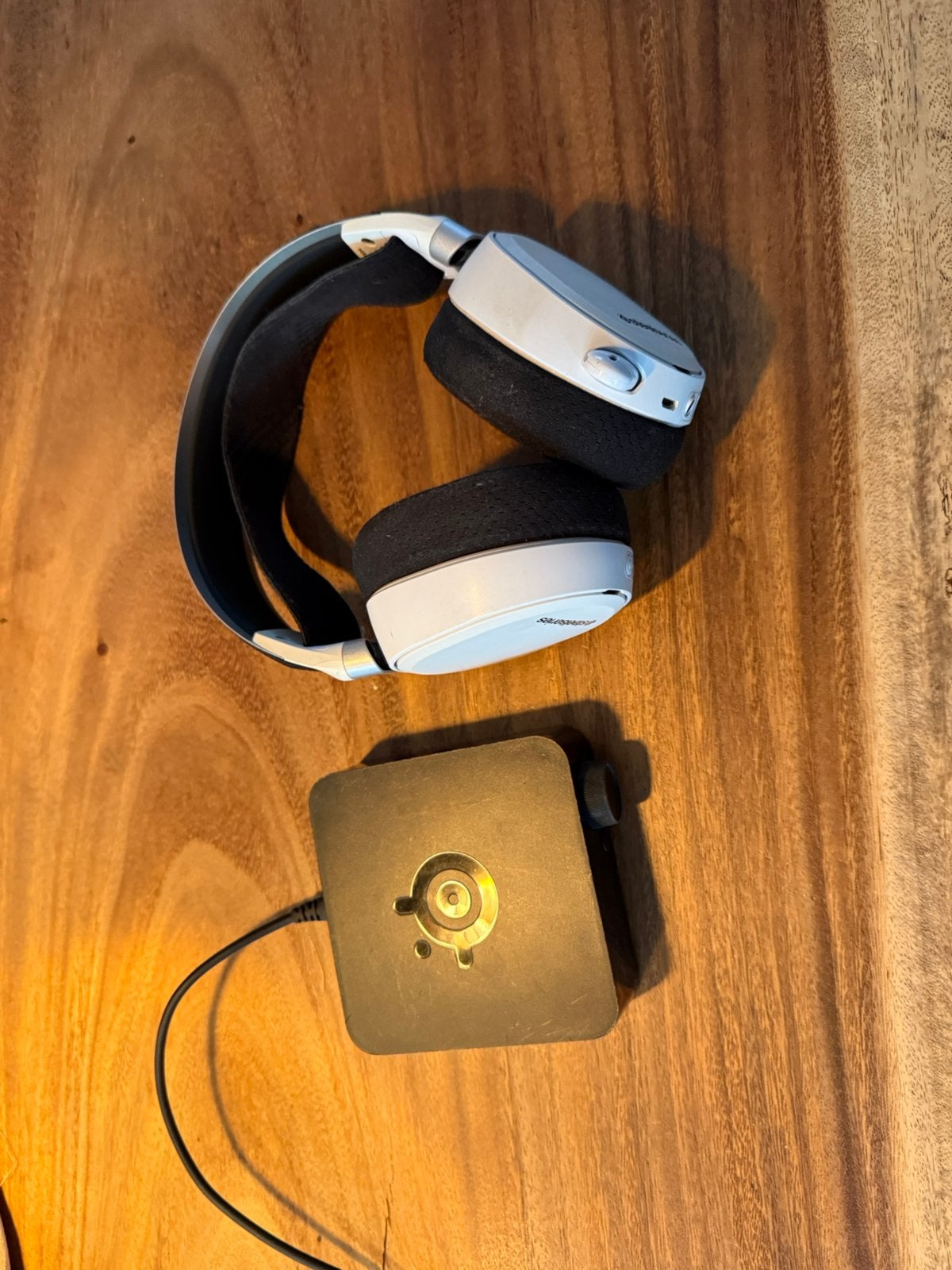 SteelSeries Arctis Pro Wireless – Wit | Compleet, Ophalen of Verzenden, Zo goed als nieuw