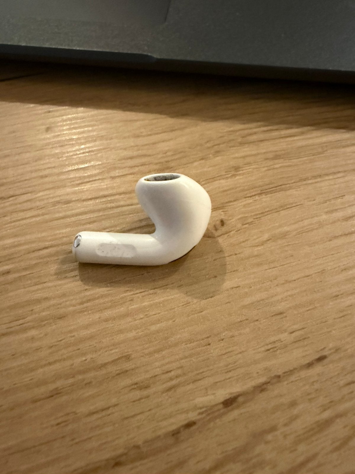 ORIGINEEL! - Airpods 4 Linker Oortje - GEEN ANC -, Ophalen, Zo goed als nieuw