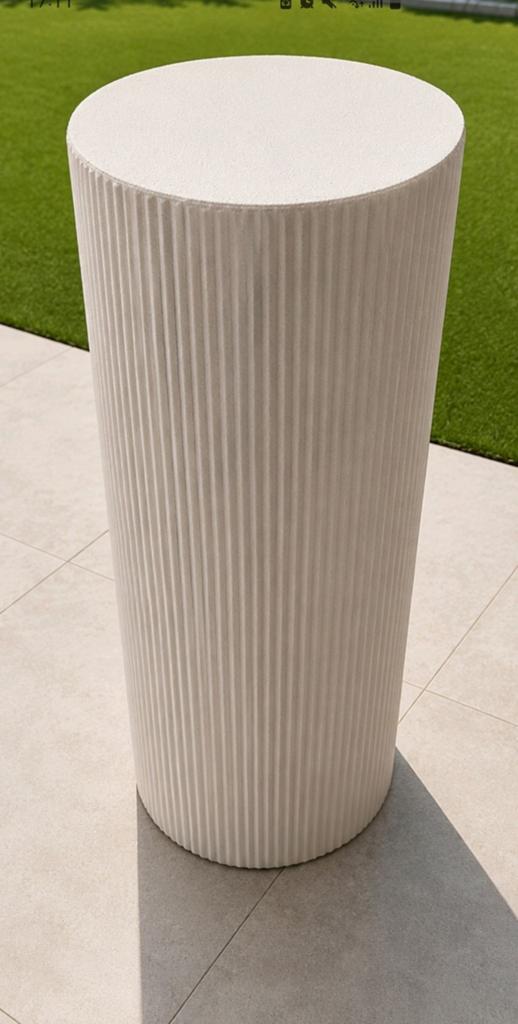 Ribbel zuil 80 x 30 cm planten zuil/ rek, sokkel, Rond, Binnen, Zo goed als nieuw, Metaal