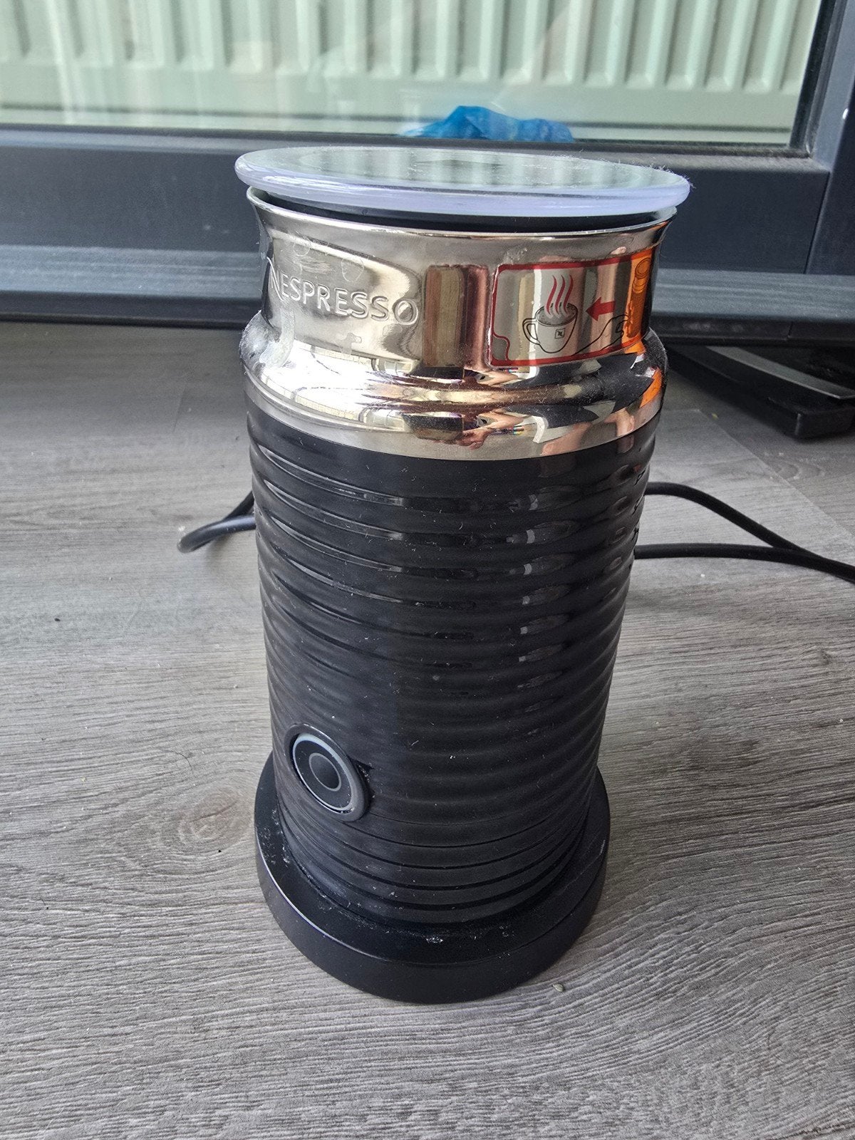 Nespresso aeroccino 3, Ophalen