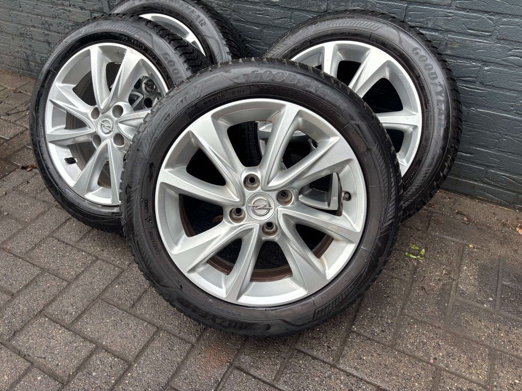 16 inch Originele Opel Corsa F velgenset met Goodyear banden, Auto-onderdelen, Niet ingevuld, 16 inch, Banden en Velgen, Niet ingevuld